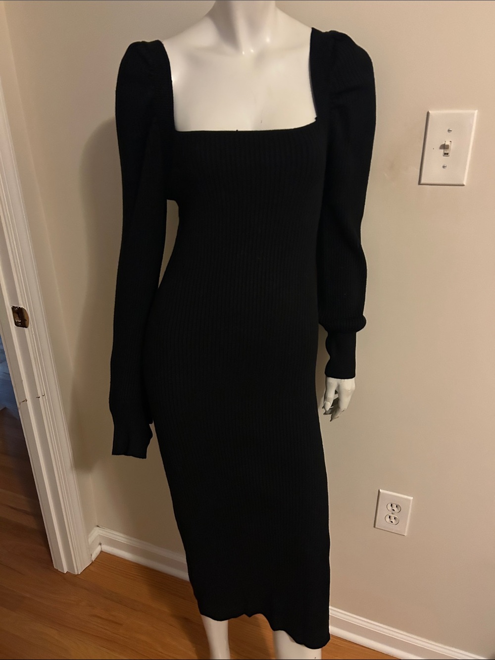 Charles Henry Black Square-Neck Ribbed Midi Dress with Puff Shoulders